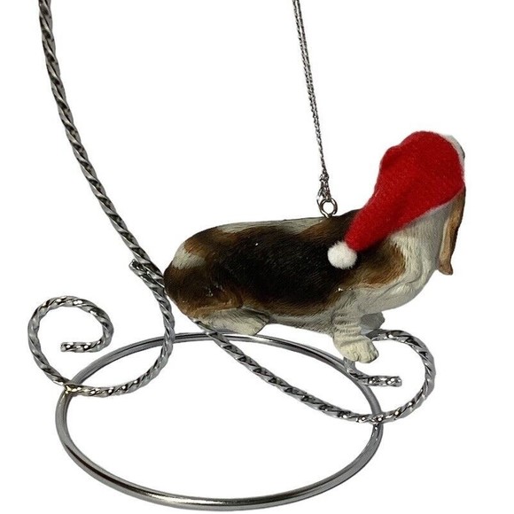 Sandicast Basset Hound Christmas Ornament - Picture 5 of 7